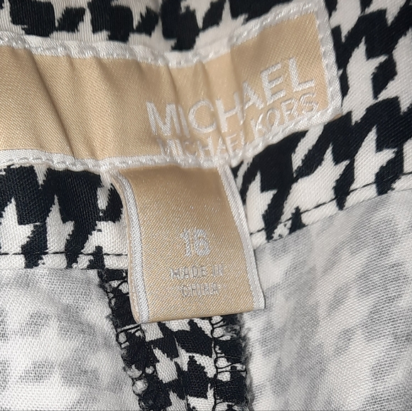 Michael Kors Black and White Checkered Cropped Pants - Picture 7 of 14